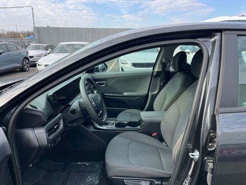 Used 2025 Kia K4 LXS image 25