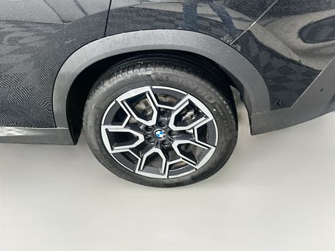 Used 2025 BMW X2 xDrive28i AWD/4WD image 11