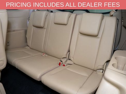 Used 2019 Toyota Highlander XLE FWD image 11