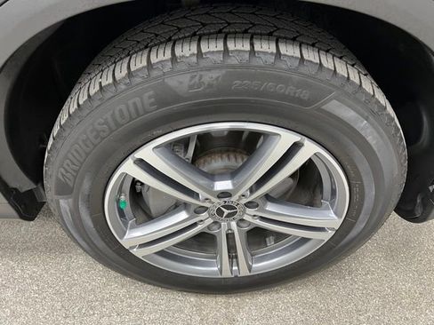 Used 2021 Mercedes-Benz GLC 300 4MATIC image 17