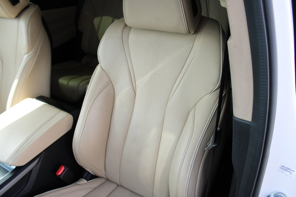 Used 2023 Acura MDX w/ Advance Package AWD/4WD image 21