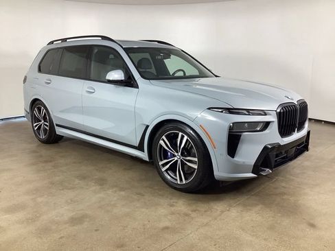 Used 2023 BMW X7 xDrive40i w/ Executive Package AWD/4WD image 5