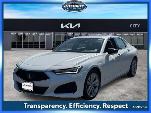 Used 2023 Acura TLX w/ Technology Package FWD image 4