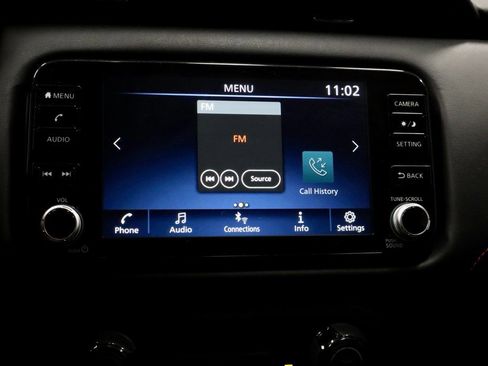 Certified 2023 Nissan Kicks SR image 3