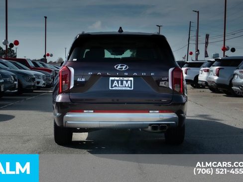 Used 2024 Hyundai Palisade Calligraphy image 6