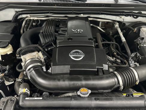 Used 2019 Nissan Frontier SV image 11