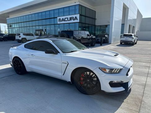 Used 2016 Ford Mustang Shelby GT350 w/ Track Package RWD image 1