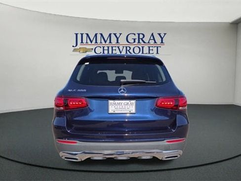 Used 2022 Mercedes-Benz GLC 300 image 4