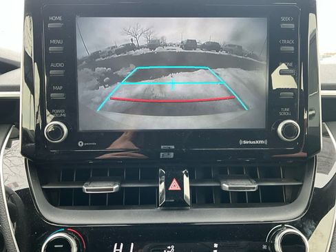 Used 2022 Toyota Corolla SE image 18