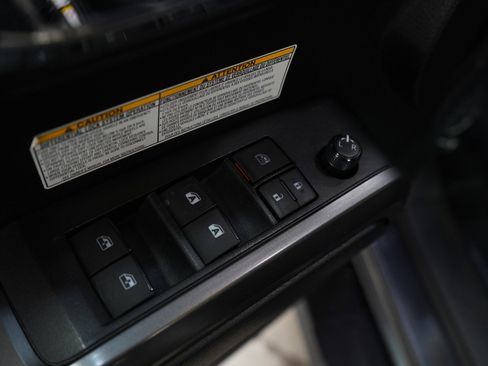 Used 2020 Toyota Tacoma TRD Off-Road image 20