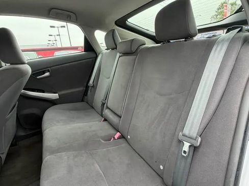 Used 2010 Toyota Prius Five image 7