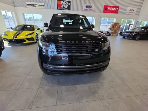 Used 2023 Land Rover Range Rover SE AWD/4WD image 4