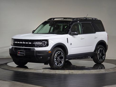 New 2025 Ford Bronco Sport Outer Banks image 6