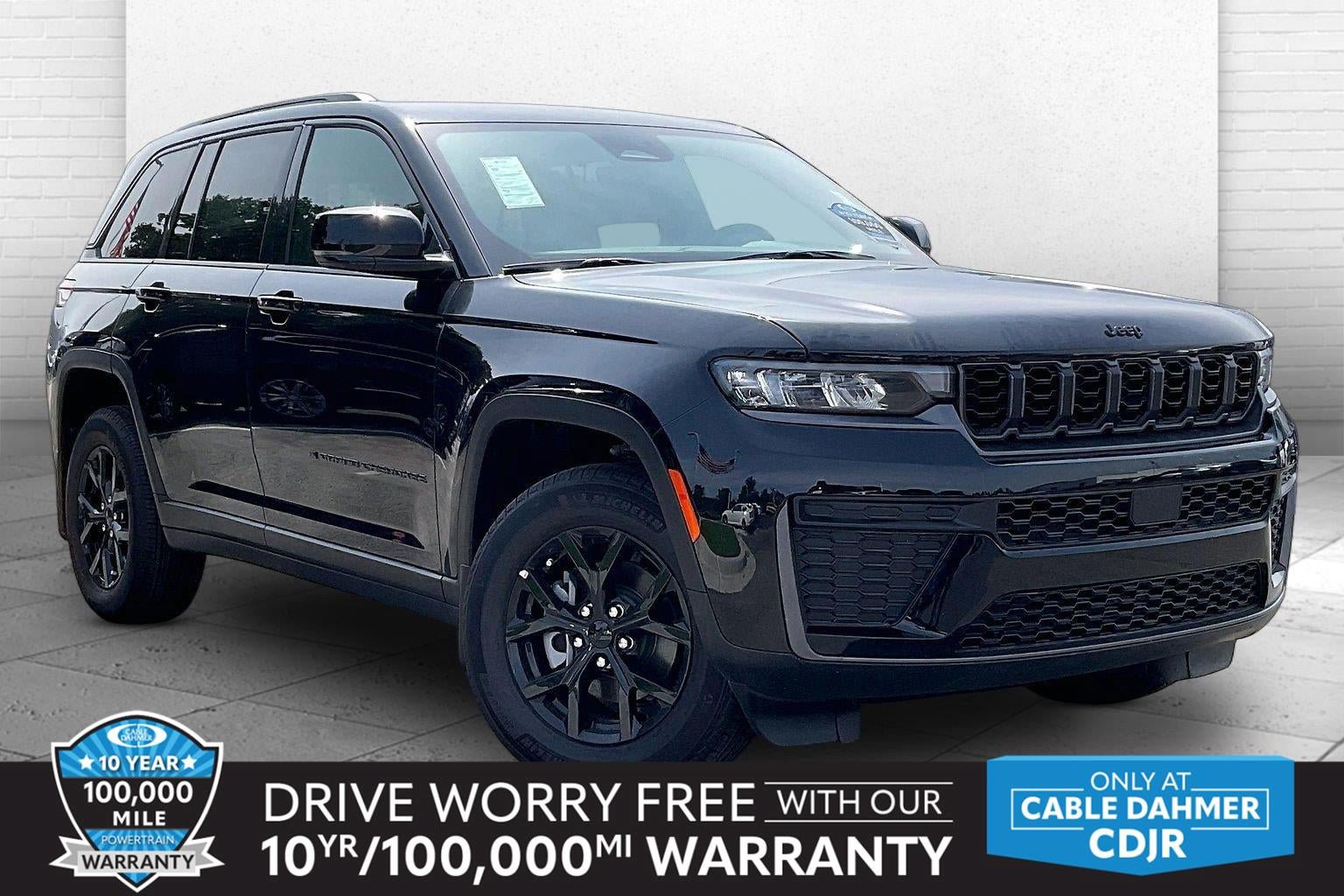New 2026 Jeep Grand Cherokee Altitude AWD/4WD image 1