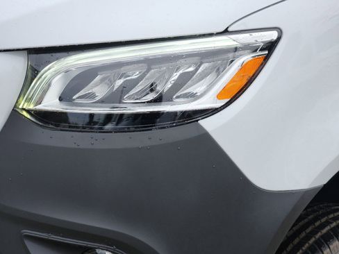 Used 2024 Mercedes-Benz Sprinter 144 Cargo image 8