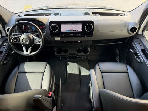 Used 2019 Mercedes-Benz Sprinter 170 image 99
