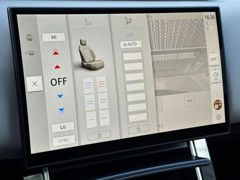 New 2026 Land Rover Range Rover Velar Dynamic SE image 27