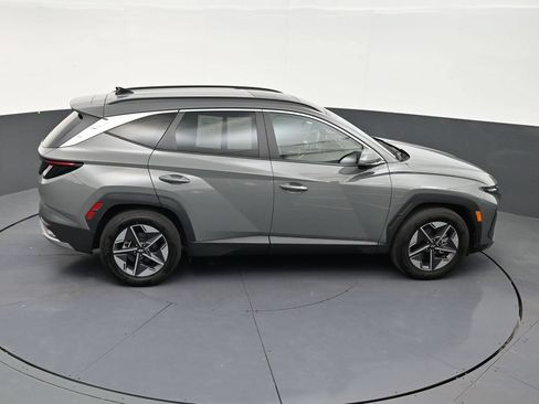 Used 2025 Hyundai Tucson SEL FWD image 18
