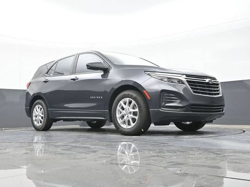 Used 2022 Chevrolet Equinox LS w/ Driver Confidence II Package FWD image 50
