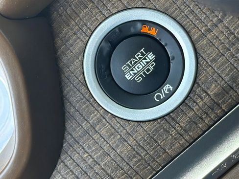 Used 2019 RAM 1500 Limited AWD/4WD image 29