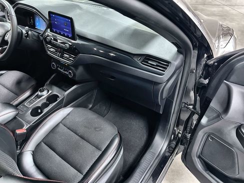 Used 2025 Ford Escape ST-Line image 32