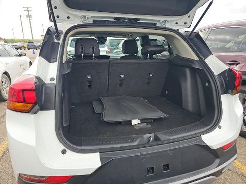Used 2024 Buick Encore GX Preferred FWD image 16