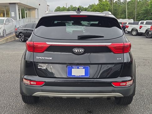 Used 2018 Kia Sportage EX w/ EX Sport Appearance Package FWD image 8