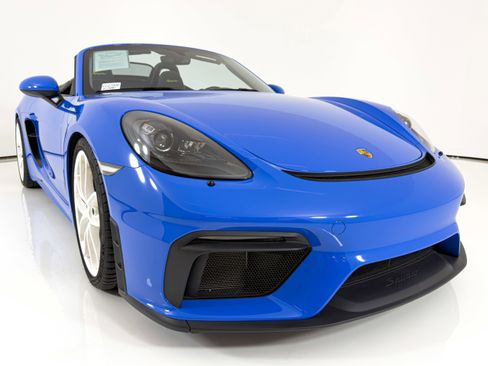 Used 2023 Porsche 718 Boxster Spyder image 11