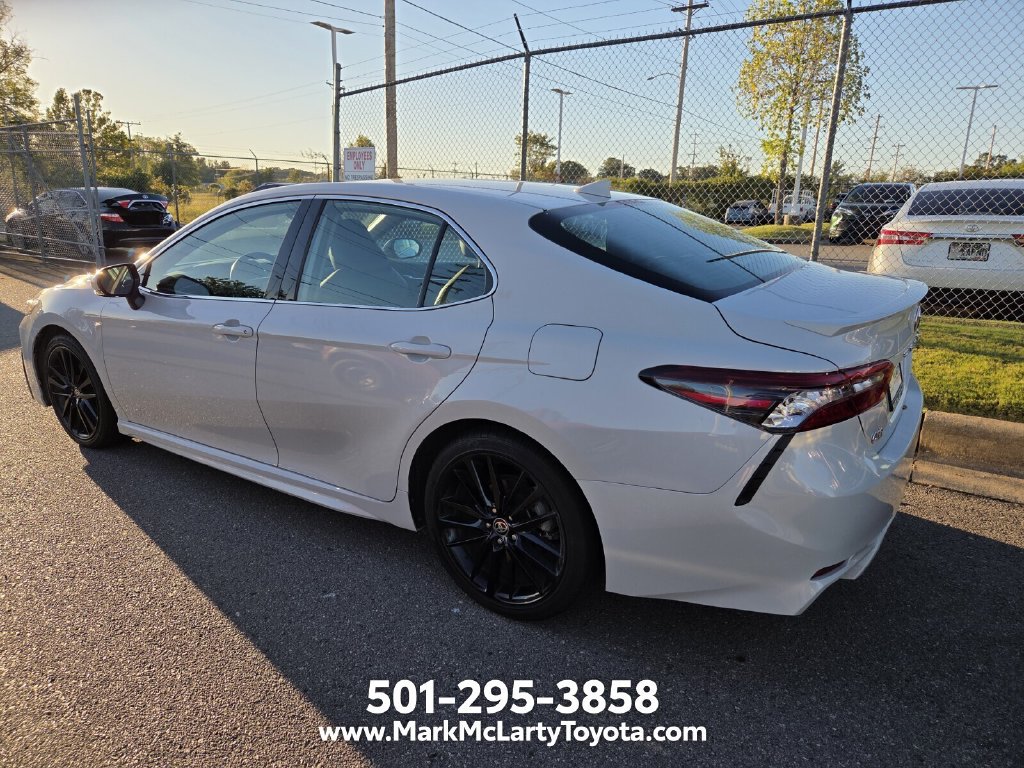 Used 2024 Toyota Camry XSE FWD image 4