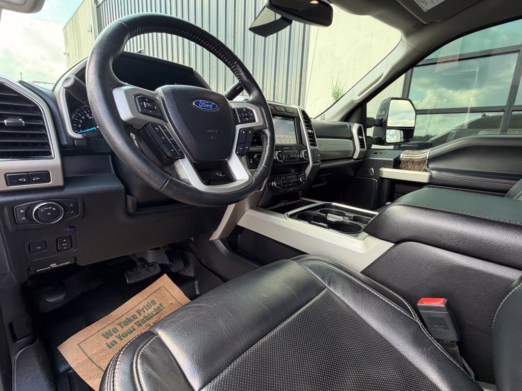 Used 2019 Ford F250 Lariat w/ Lariat Ultimate Package AWD/4WD image 11