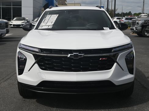 New 2026 Chevrolet Trax RS w/ Driver Confidence Package FWD image 3