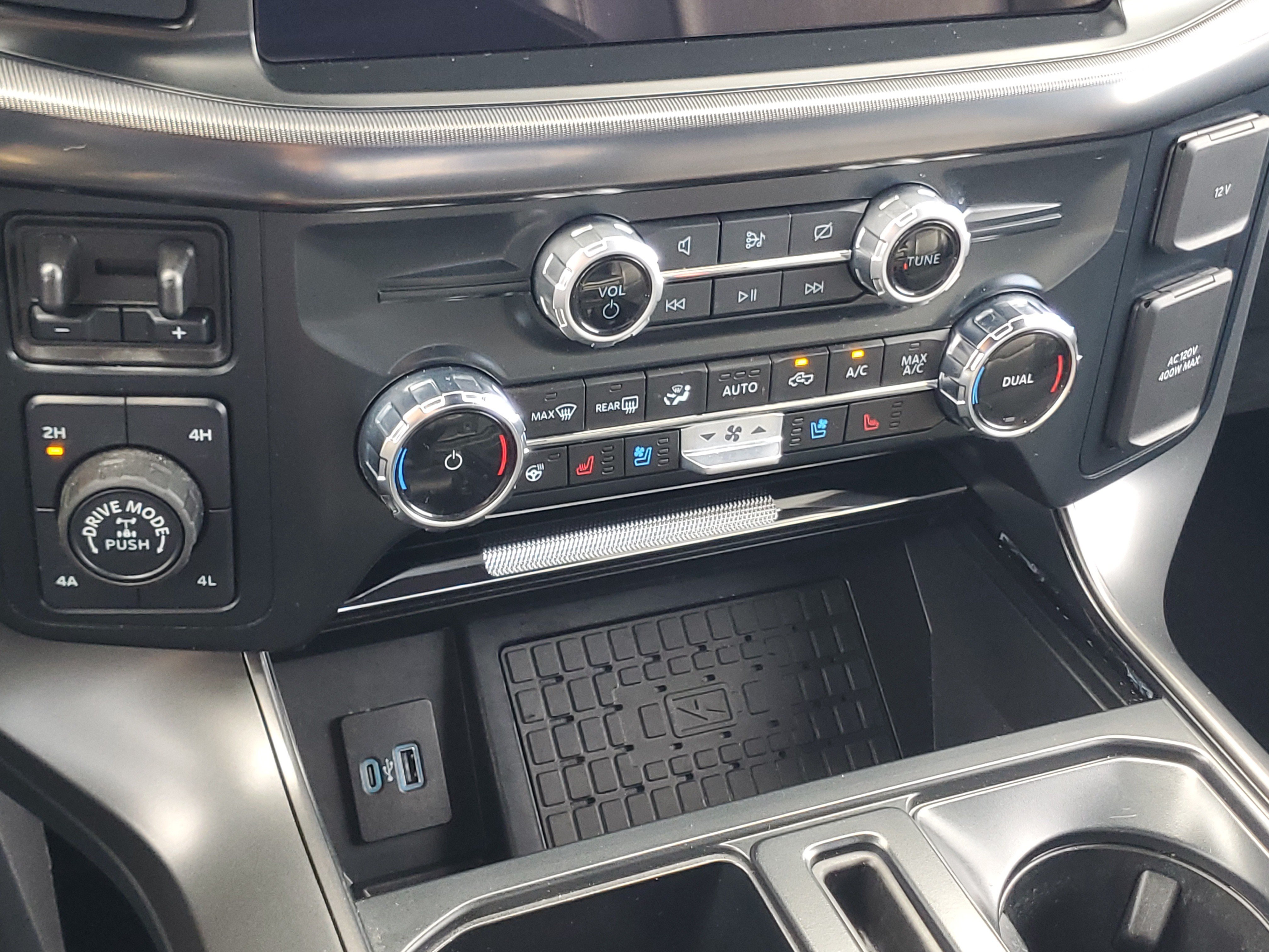 Used 2024 Ford F150 Lariat w/ Equipment Group 502A High AWD/4WD image 18