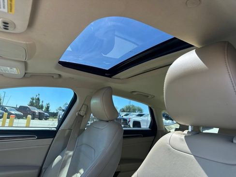 Used 2015 Ford Fusion Energi SE FWD image 25