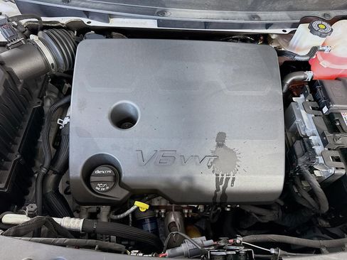 Used 2023 Buick Enclave Essence FWD image 39