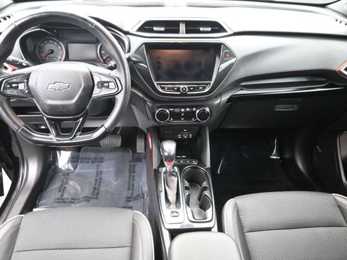 Used 2022 Chevrolet TrailBlazer RS w/ Sun and Liftgate Package image 14