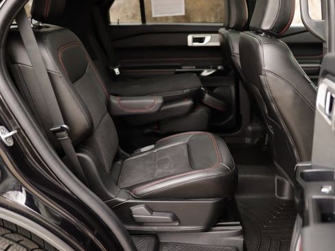 Used 2022 Ford Explorer ST-Line w/ Class IV Trailer Tow Package image 32