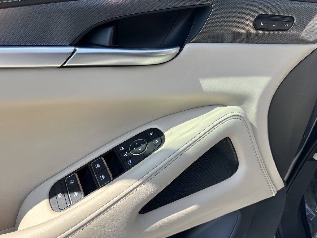 Used 2023 INFINITI QX60 Luxe AWD/4WD image 24