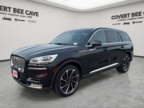 Used 2020 Lincoln Aviator Reserve w/ Equipment Group 202A image 3
