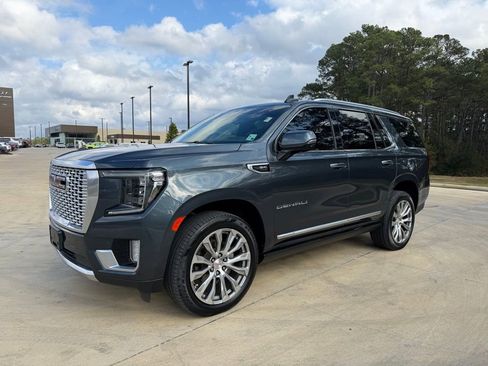 Used 2021 GMC Yukon Denali w/ Denali Premium Package image 1