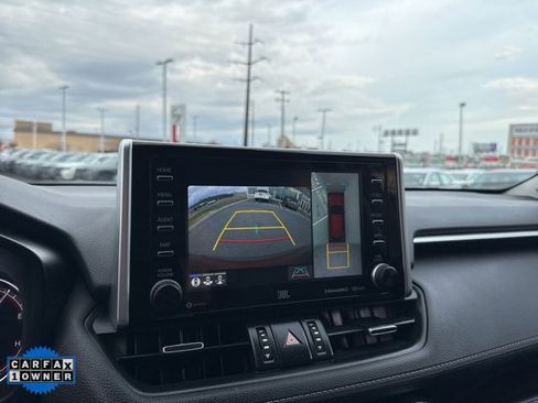 Used 2020 Toyota RAV4 Limited image 30