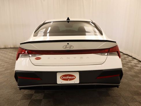 Used 2026 Hyundai Elantra SEL Sport Premium FWD image 5