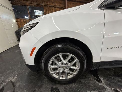 Certified 2024 Chevrolet Equinox LT w/ LPO, Floor Liner Package image 33