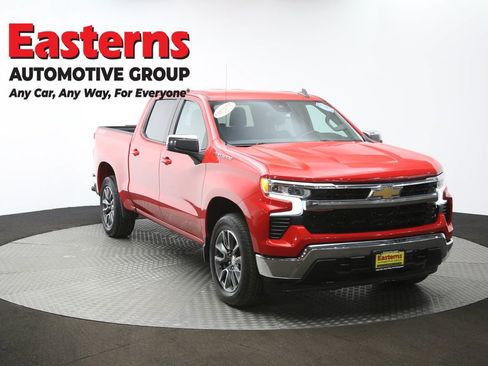 Used 2023 Chevrolet Silverado 1500 LT AWD/4WD image 52