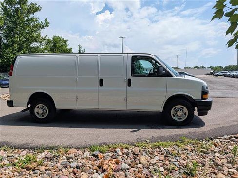 Used 2021 Chevrolet Express 2500 Extended w/ Driver Convenience Package RWD image 5