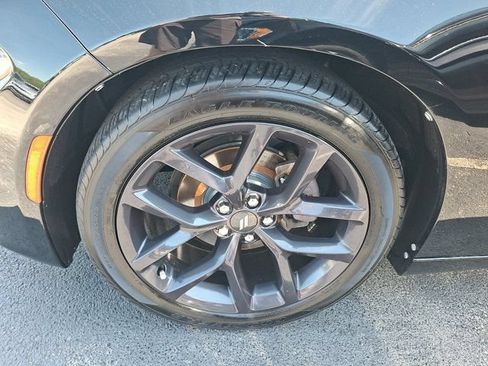 Used 2020 Dodge Charger SXT w/ Blacktop Package RWD image 4