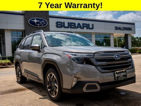 Used 2025 Subaru Forester Limited AWD/4WD image 1