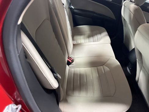 Used 2020 Ford Fusion S image 11