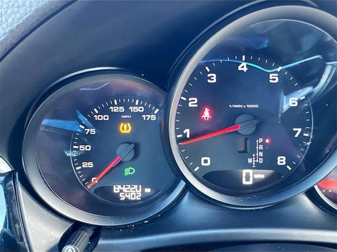 Used 2018 Porsche Macan image 13