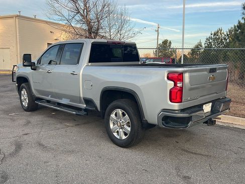 Used 2022 Chevrolet Silverado 2500 LTZ w/ LTZ Convenience Package image 8