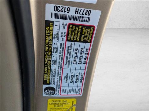 Used 2013 Toyota Highlander SE image 14